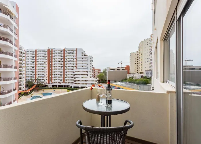 Daire Squash Rocha *